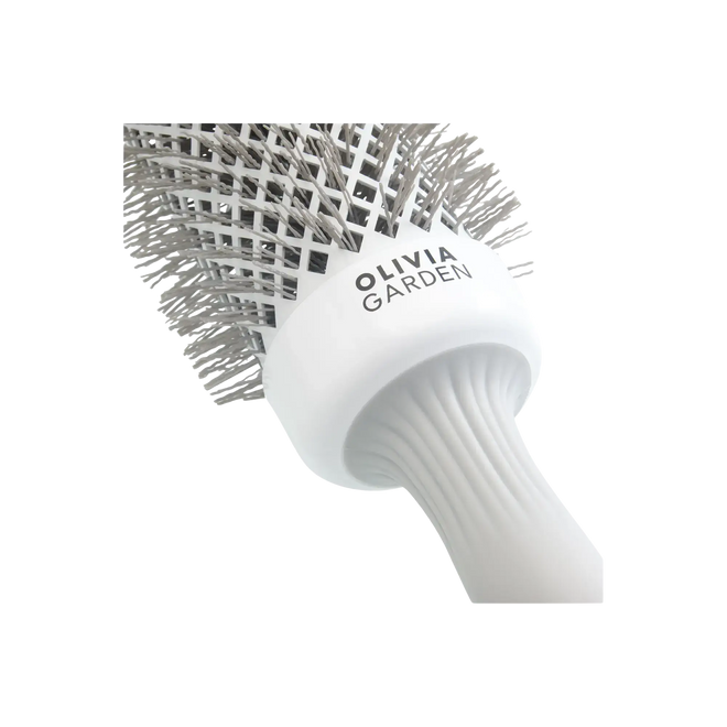 Gros plan sur le barillet et le manche de l'Expert Blowout Speed d'Olivia Garden